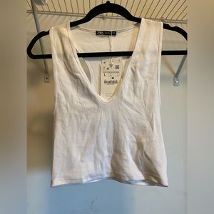 Zara White Ribbed V Neck Cropped Tank Top Size L